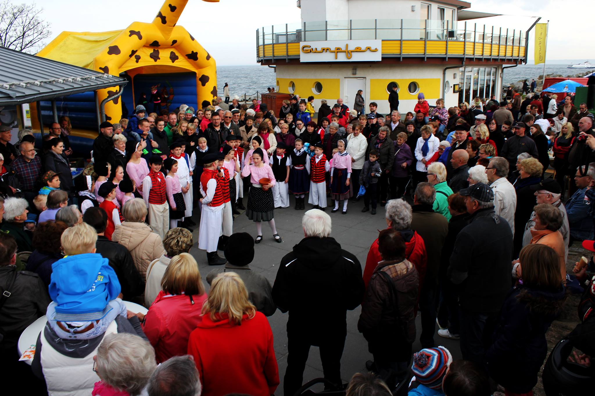 Auftritte des Nachwuchses, Sassnitzer Hafen
